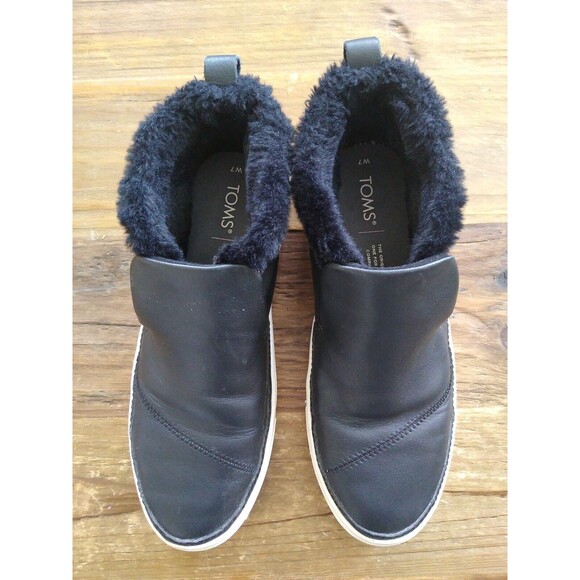 Toms Paxton black leather faux fur lined slip on high top sneaker size 7 - Picture 1 of 7